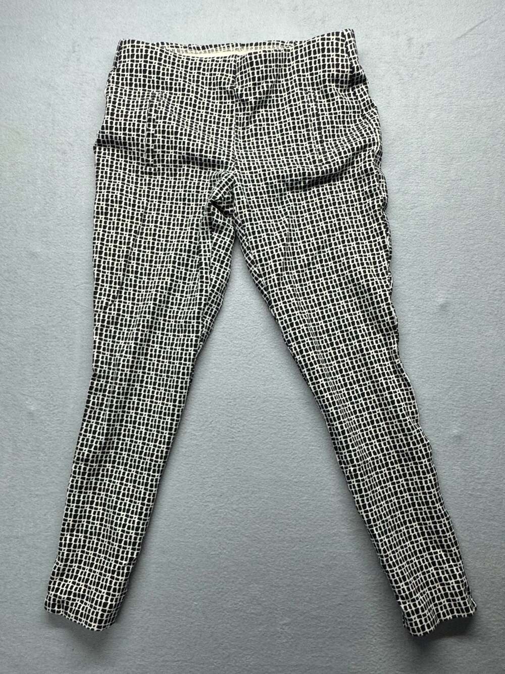Chico's Black And White Geometric Square Print Pull-On Ankle Pants Size 00